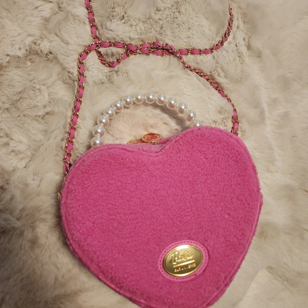 Barbie Heart Figural Crossbody Bag - Picture 6 of 8